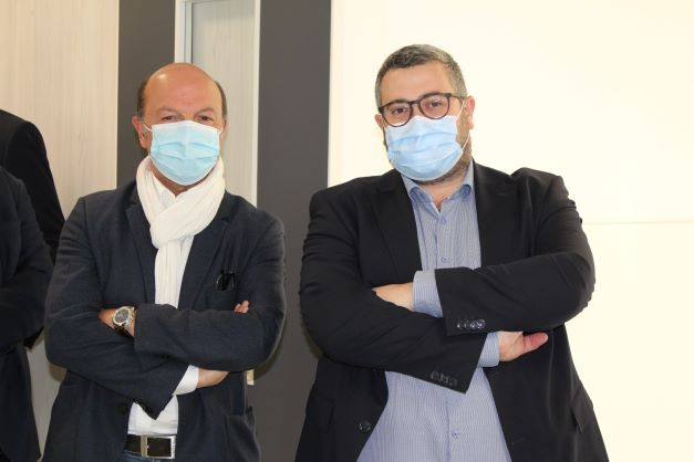 Bernard Delaisse et Jérôme Massart, dûment masqués.