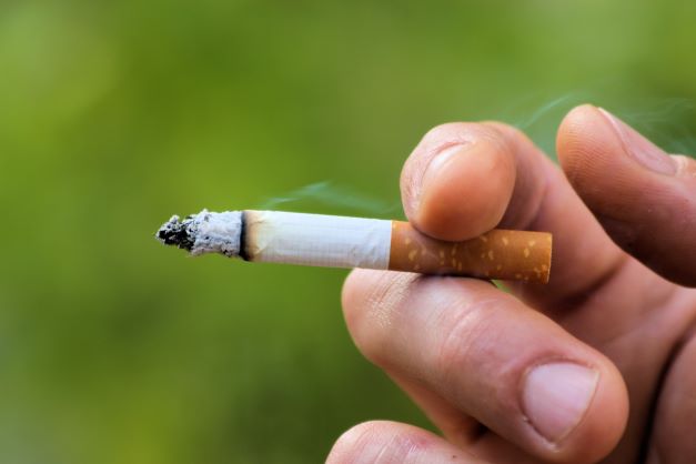Les filtres à cigarette, nocifs pour la santé, doivent être interdits »  (expert) - MediQuality